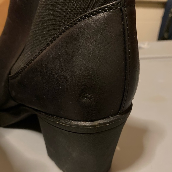 Chelsea Boot - Picture 6 of 6